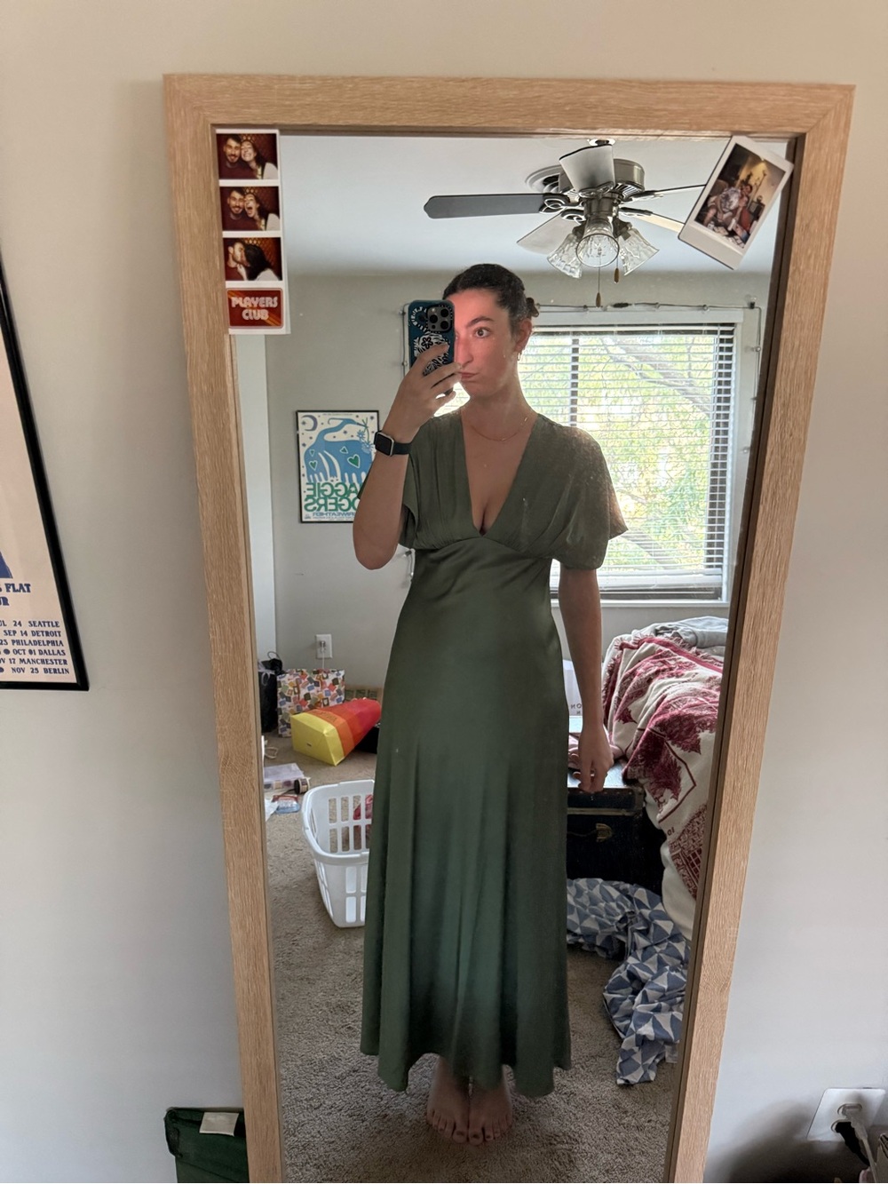 Abercrombie V-Neck Flutter Sleeve Formal Maxi Dress